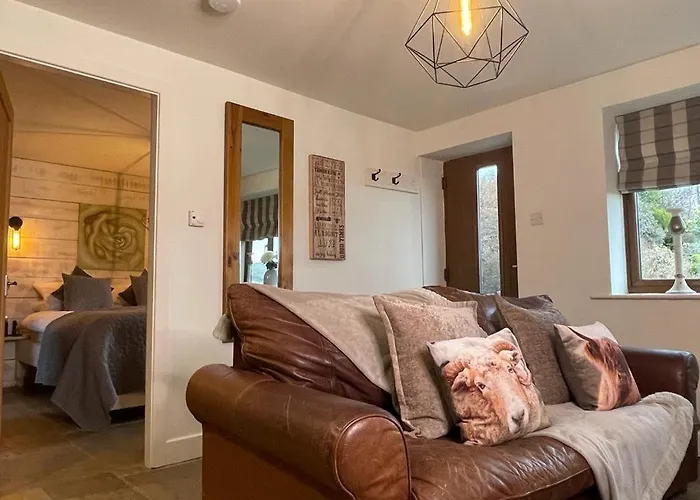 Hollies Cottage