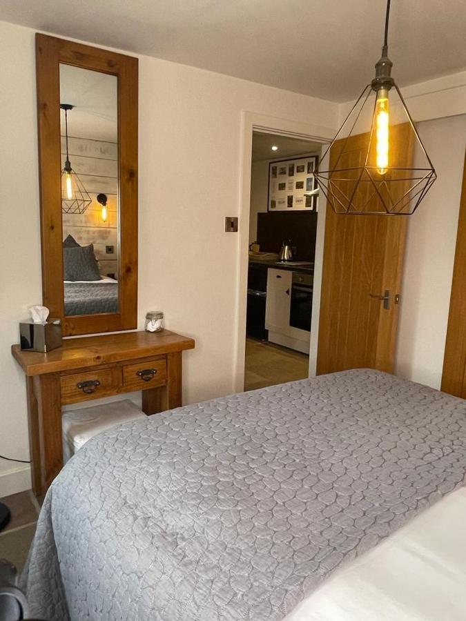 Holiday home Hollies *